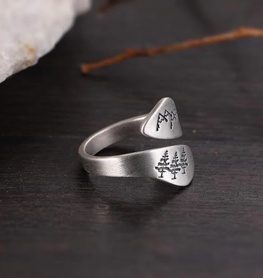 Beautiful Mountains Twist Ring