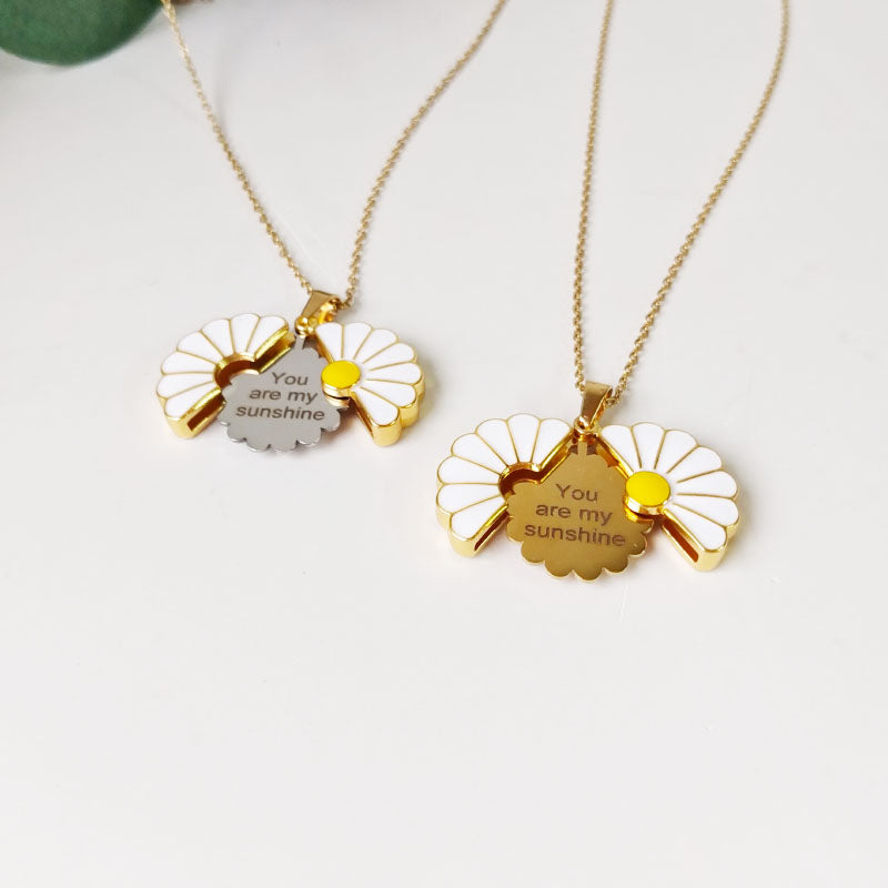 You Are My Sunshine Daisy Necklace